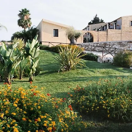 Il Podere Отель 4*