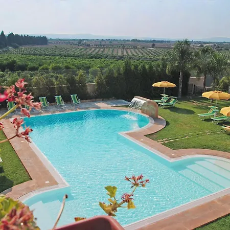 Отель Il Podere 4*