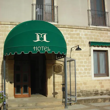 Отель Il Podere 4*